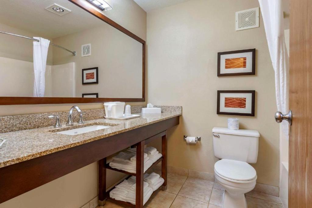 Comfort Inn Rhinelander Esterno foto