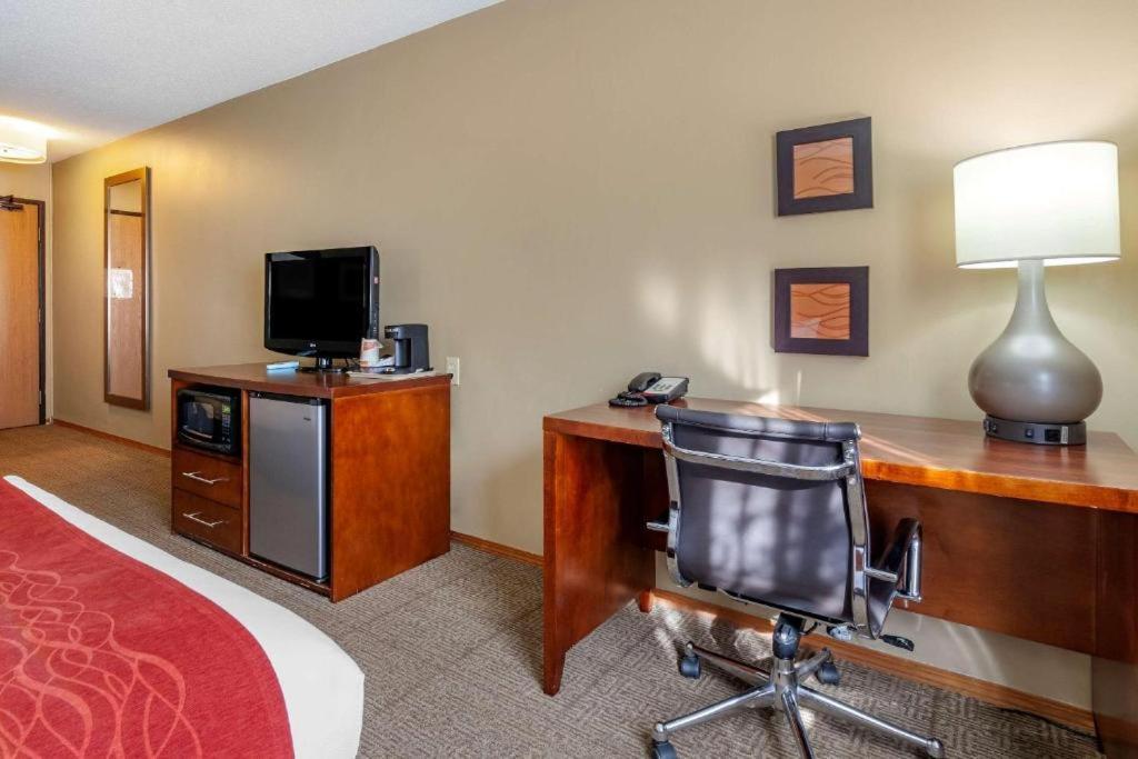 Comfort Inn Rhinelander Esterno foto